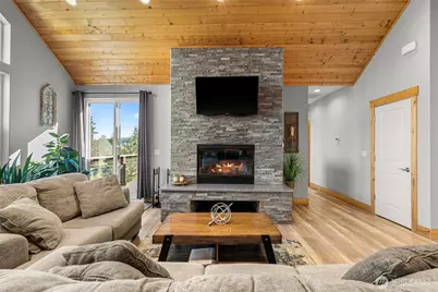 6827 Forest Ridge Drive, Wenatchee, WA 98801 - Photo 3