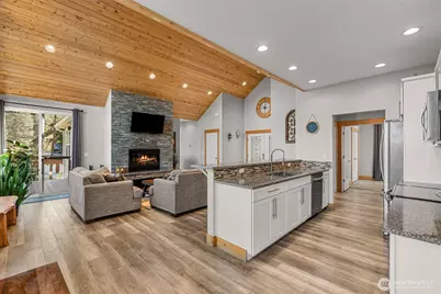 6827 Forest Ridge Drive, Wenatchee, WA 98801 - Photo 7