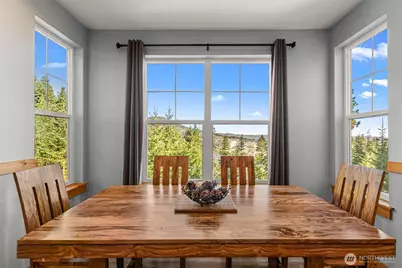 6827 Forest Ridge Drive, Wenatchee, WA 98801 - Photo 9