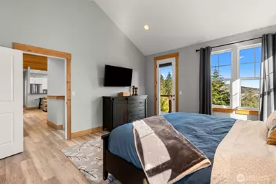 6827 Forest Ridge Drive, Wenatchee, WA 98801 - Photo 11