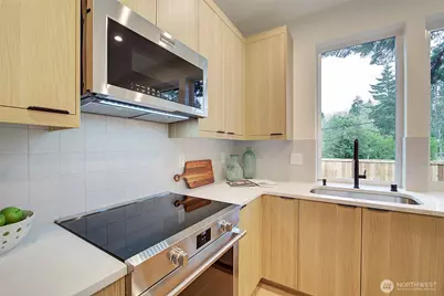 7341 California Avenue SW #B, Seattle, WA 98136 - Photo 7