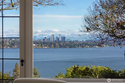 520 36th Avenue E, Seattle, WA 98112 - Photo 9