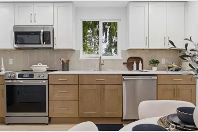 12002 2nd Avenue SW, Seattle, WA 98146 - Photo 9