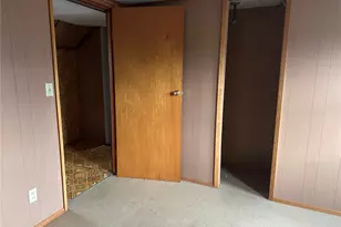 1112 4th St, Cosmopolis, WA 98537 - Photo 9