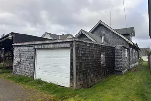 1112 4th St, Cosmopolis, WA 98537 - Photo 31