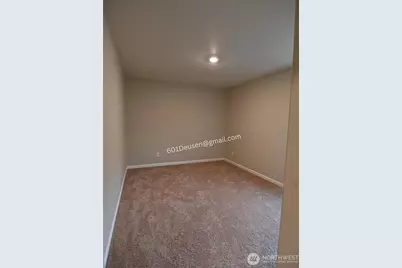 601 Deusen Lane N, Enumclaw, WA 98022 - Photo 15