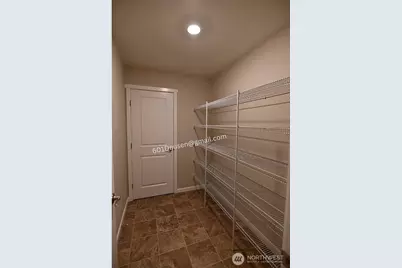 601 Deusen Lane N, Enumclaw, WA 98022 - Photo 21