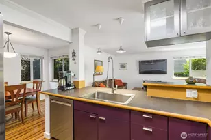 732 11th Ave E, Seattle, WA 98102 - Photo 11