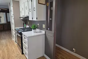 1841 Trosper Rd SW, Tumwater, WA 98512 - Photo 3