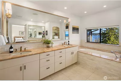 7756 58th Avenue NE, Seattle, WA 98115 - Photo 23