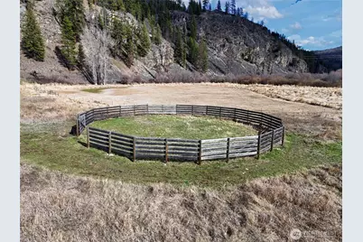 1721 Aeneaws Valley Road, Tonasket, WA 98855 - Photo 37