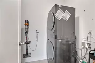 23103 NE 8th St, Sammamish, WA 98074 - Photo 23