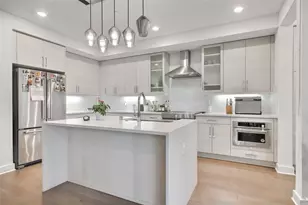 23103 NE 8th St, Sammamish, WA 98074 - Photo 9