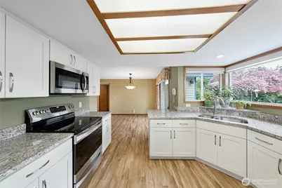 10629 SE 236th Street, Kent, WA 98031 - Photo 17