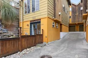 2118 W Ruffner St, Seattle, WA 98199 - Photo 31