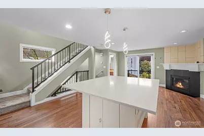 2118 W Ruffner Street, Seattle, WA 98199 - Photo 11