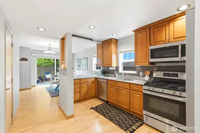 2712 S Irving Street, Seattle, WA 98144 - Photo 7