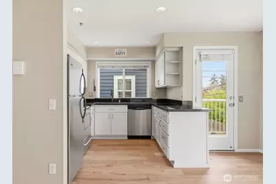 2116 California Avenue SW #201, Seattle, WA 98116 - Photo 11