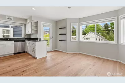 2116 California Avenue SW #201, Seattle, WA 98116 - Photo 5