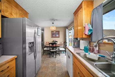 1229 Malaga Avenue, Wenatchee, WA 98801 - Photo 9