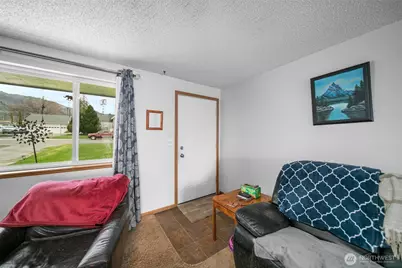 1229 Malaga Avenue, Wenatchee, WA 98801 - Photo 3