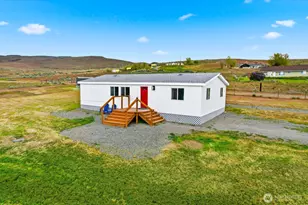 671 Hull Road, Selah, WA 98942 - Photo 1