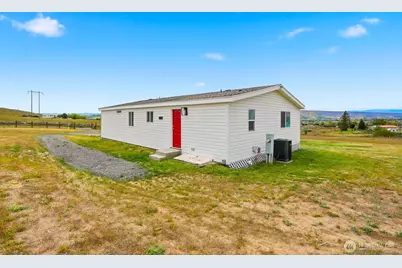 671 Hull Road, Selah, WA 98942 - Photo 5