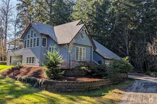 16827 41st St E, Lake Tapps, WA 98391 - Photo 1