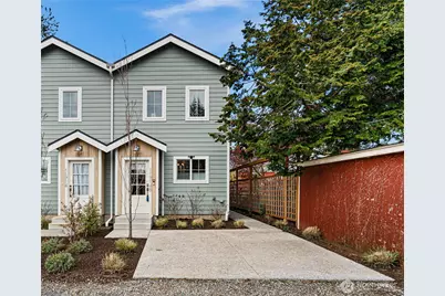 11714 B 26th Avenue NE, Seattle, WA 98125 - Photo 1