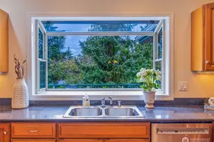 2010 Creekside Ln, Anacortes, WA 98221 - Photo 13