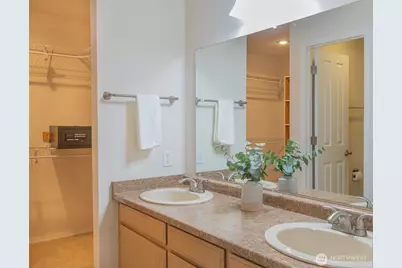 2010 Creekside Lane, Anacortes, WA 98221 - Photo 17