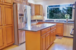 2010 Creekside Ln, Anacortes, WA 98221 - Photo 11