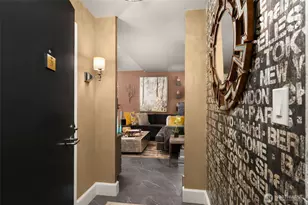 1105 Spring St, Seattle, WA 98104 - Photo 3