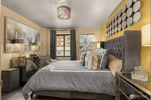 1105 Spring St, Seattle, WA 98104 - Photo 15