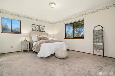 2420 Squak Mountain Loop SW, Issaquah, WA 98027 - Photo 23