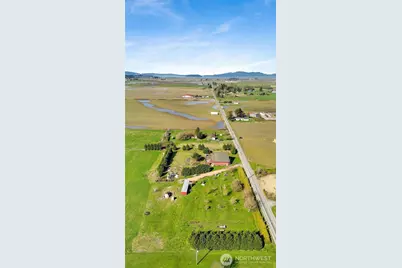 16068 Field Road, Bow, WA 98232 - Photo 25