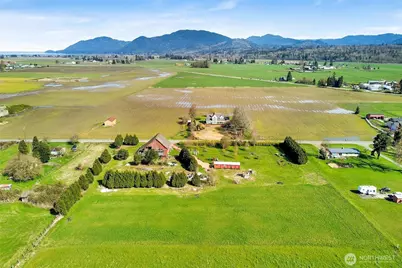 16068 Field Road, Bow, WA 98232 - Photo 17