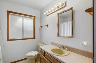 216 Caspers St, Edmonds, WA 98020 - Photo 13