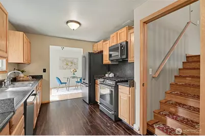 819 NE 180th Street, Shoreline, WA 98155 - Photo 13