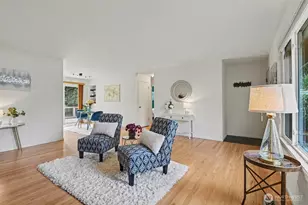 819 NE 180th St, Shoreline, WA 98155 - Photo 17