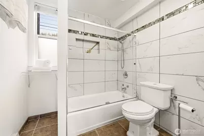 1758 Dexter Avenue N #4, Seattle, WA 98109 - Photo 19