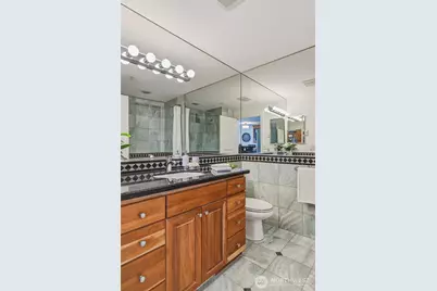 311 E Republican Street #602, Seattle, WA 98102 - Photo 19