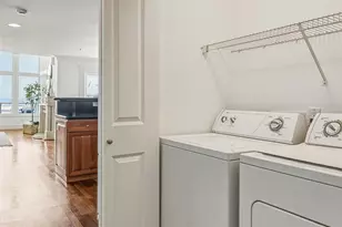 311 E Republican St, Seattle, WA 98102 - Photo 21