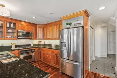 311 E Republican Street #602, Seattle, WA 98102 - Photo 13