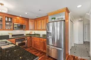 311 E Republican St, Seattle, WA 98102 - Photo 13