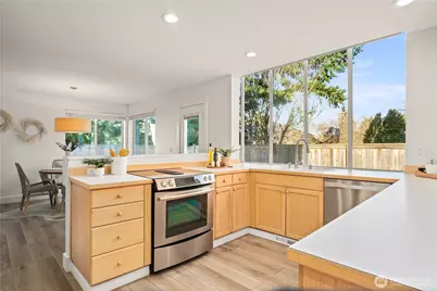 19640 88th Place NE, Bothell, WA 98011 - Photo 7