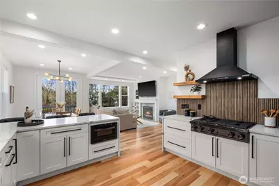 11127 NE 162nd Street, Bothell, WA 98011 - Photo 7