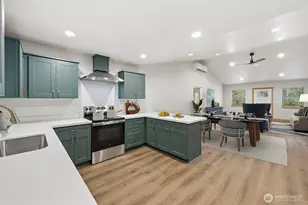 11408 Laurel Pl, Anderson Island, WA 98303 - Photo 11