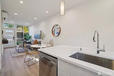 7207 12th Avenue NE, Seattle, WA 98115 - Photo 11