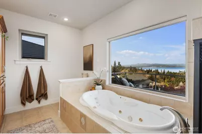 1021 Lightning Way, Camano Island, WA 98282 - Photo 21